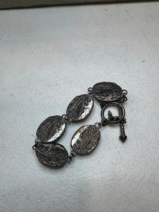 Lucky Brand Turquoise Color Blue Stone Link Toggle Clasp Bracelet - Picture 8 of 9